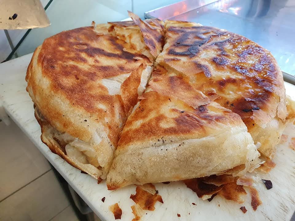 Burek mit Käse